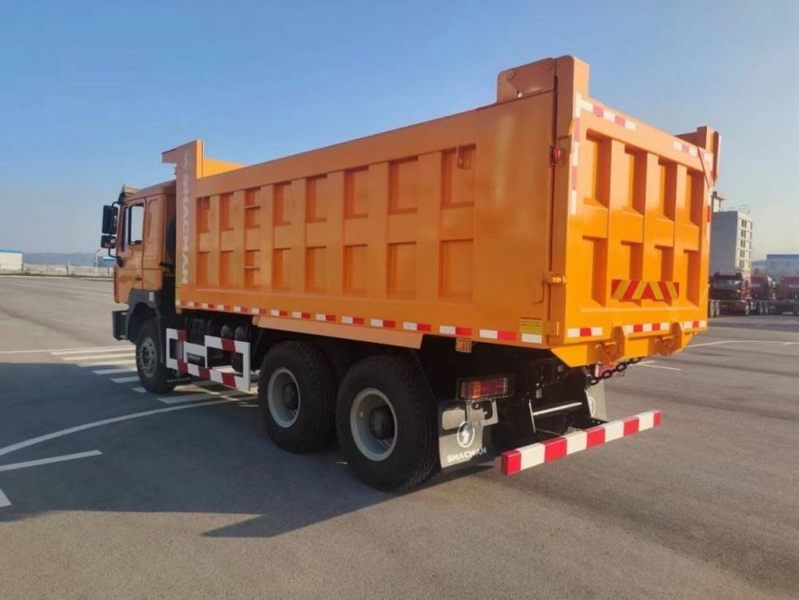 SHACMAN Single Sleeper Dump Truck F3000 6x4 400hp EuroII Мощная производительность и грузоподъемность