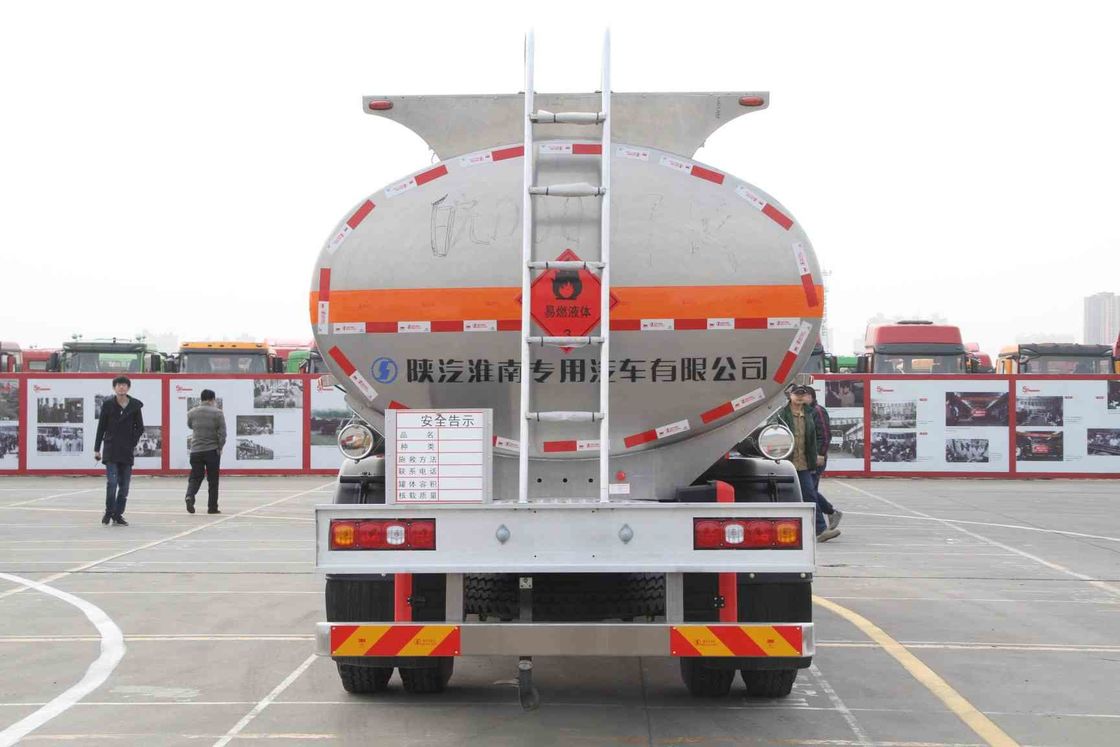 L3000 4х2 Нефтяной танкер Грузовик 240hp Белый SHACMAN Нефтяной транспортный грузовик