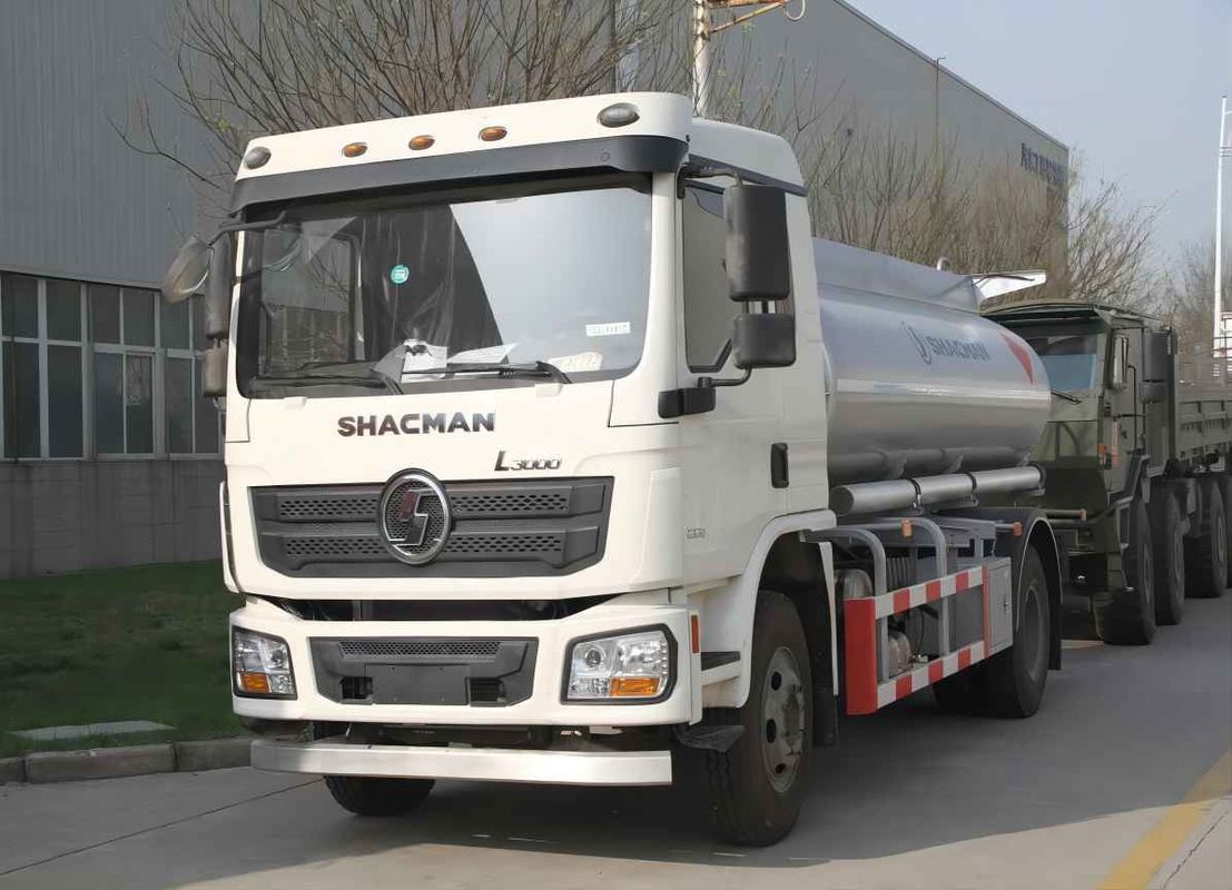 L3000 4х2 Нефтяной танкер Грузовик 240hp Белый SHACMAN Нефтяной транспортный грузовик