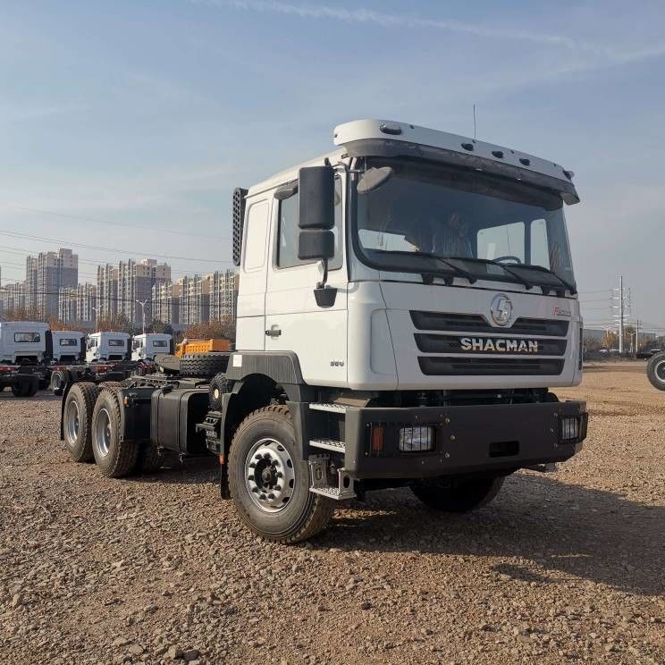 Красный SHACMAN F3000 375HP Euro V 6-колесный трактор голова 4x2 WEICHAI двигатель