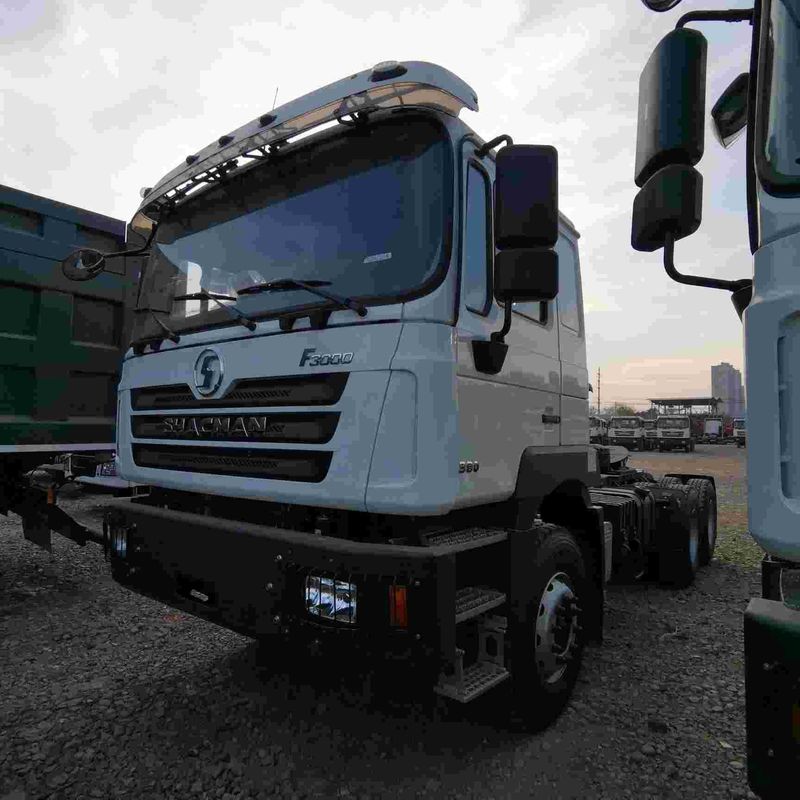 Красный SHACMAN F3000 375HP Euro V 6-колесный трактор голова 4x2 WEICHAI двигатель