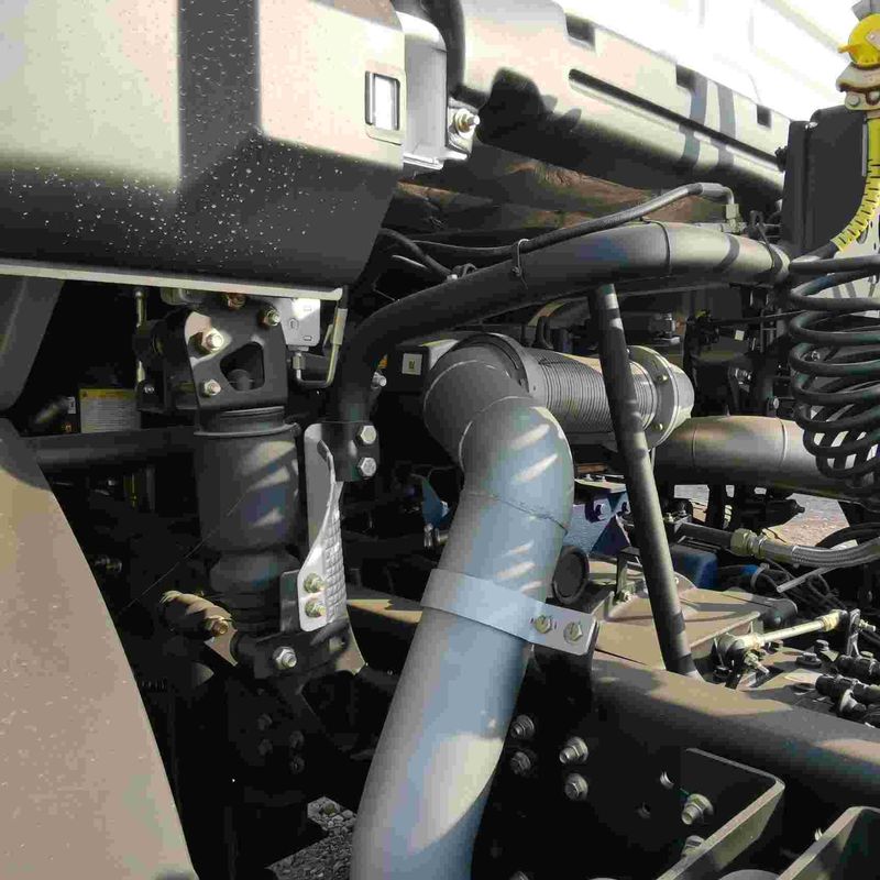 Красный SHACMAN F3000 375HP Euro V 6-колесный трактор голова 4x2 WEICHAI двигатель
