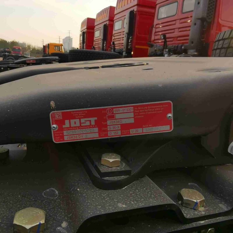 Красный SHACMAN F3000 375HP Euro V 6 колесная головка трактора 4x2 WEICHAI двигатель
